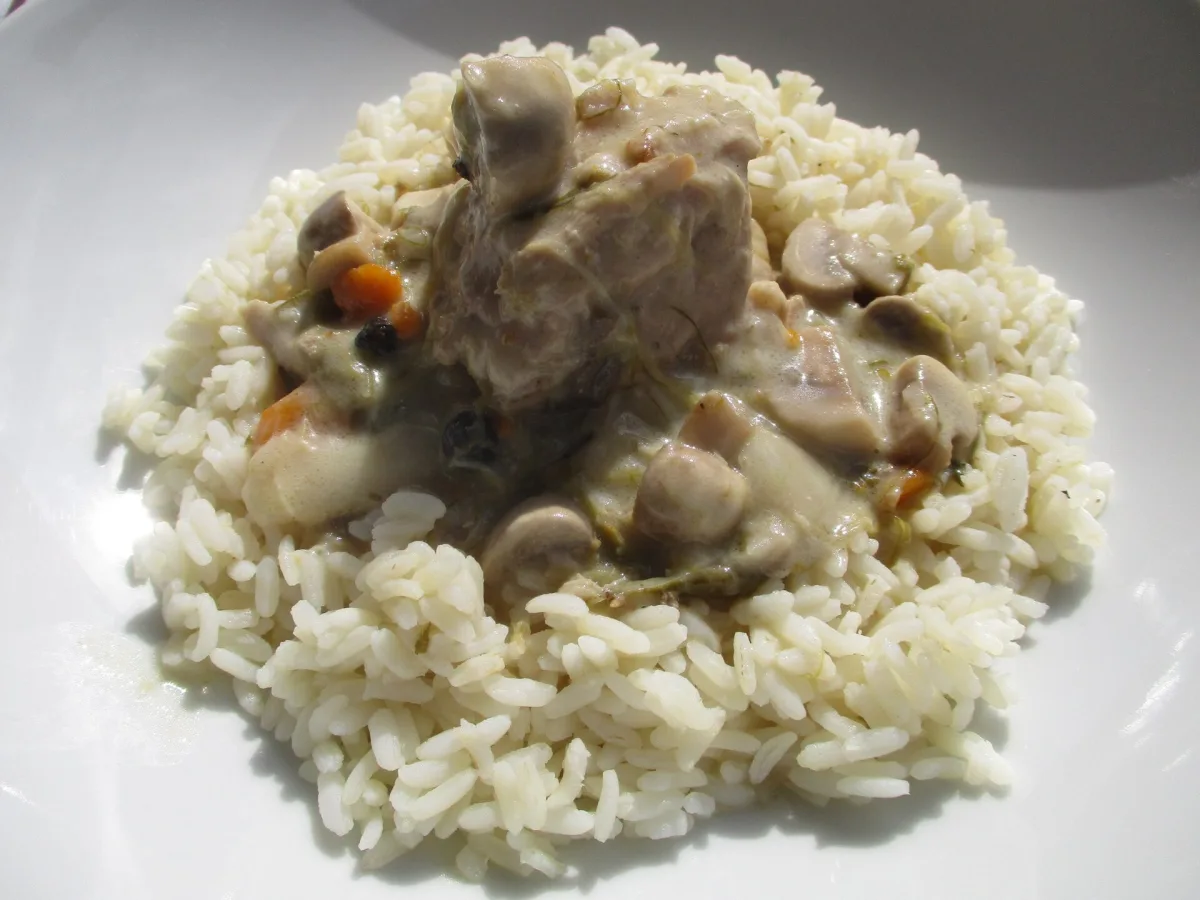 Blanquette de veau — tocană albă de vițel