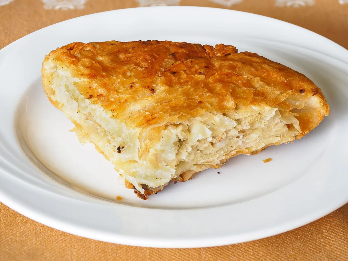 Burek cu carne