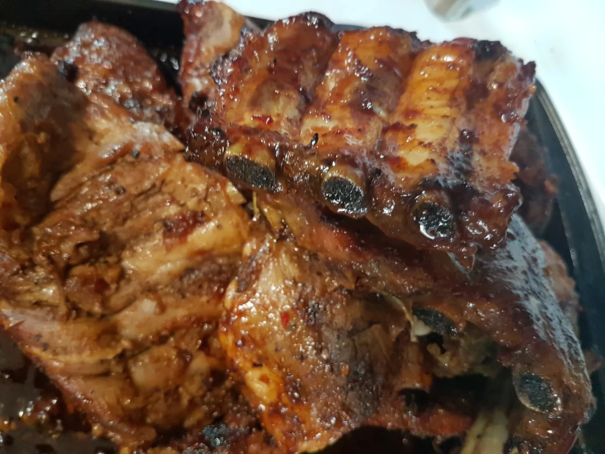 Coaste de porc la cuptor cu miere