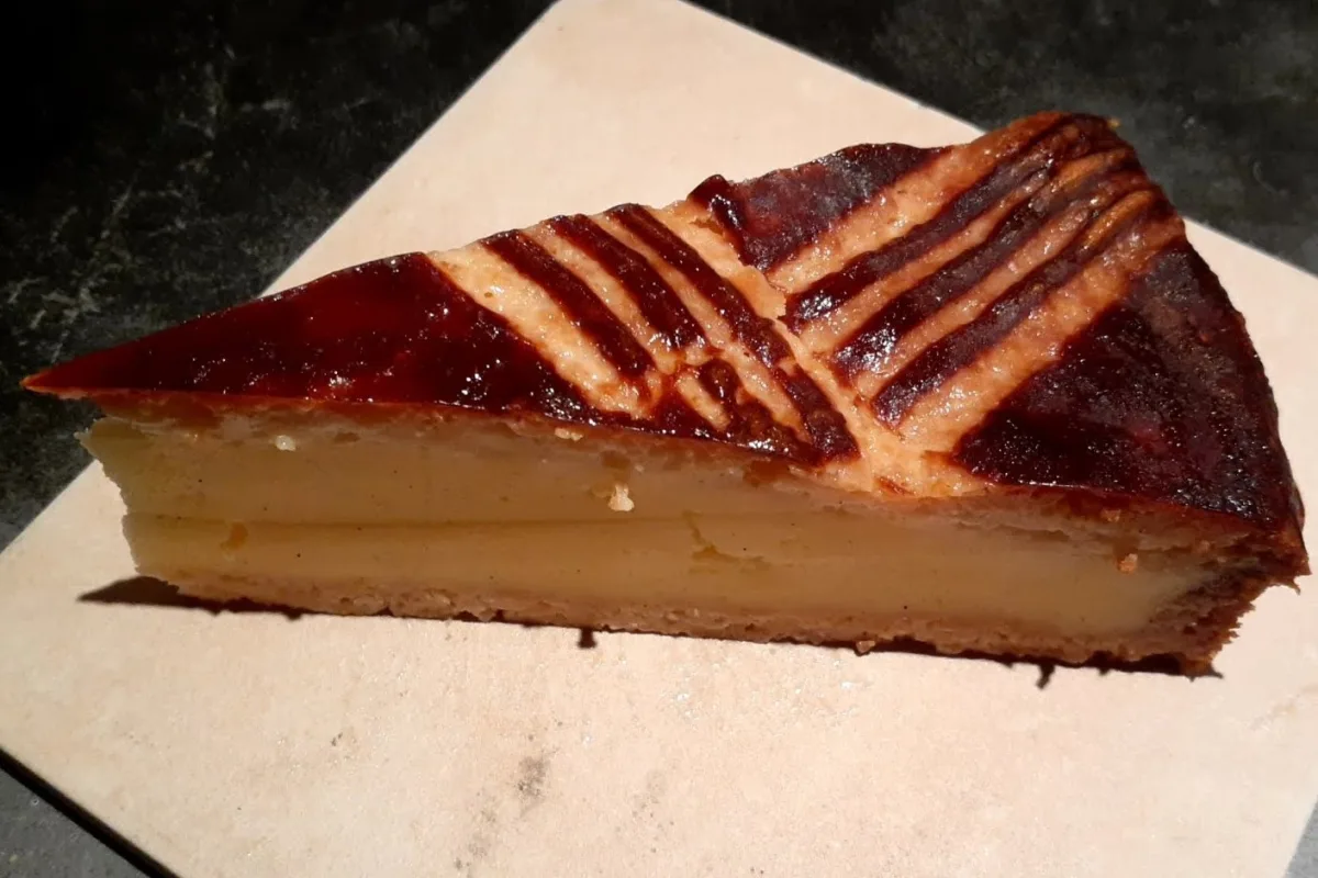 Gâteau basque cu cremă