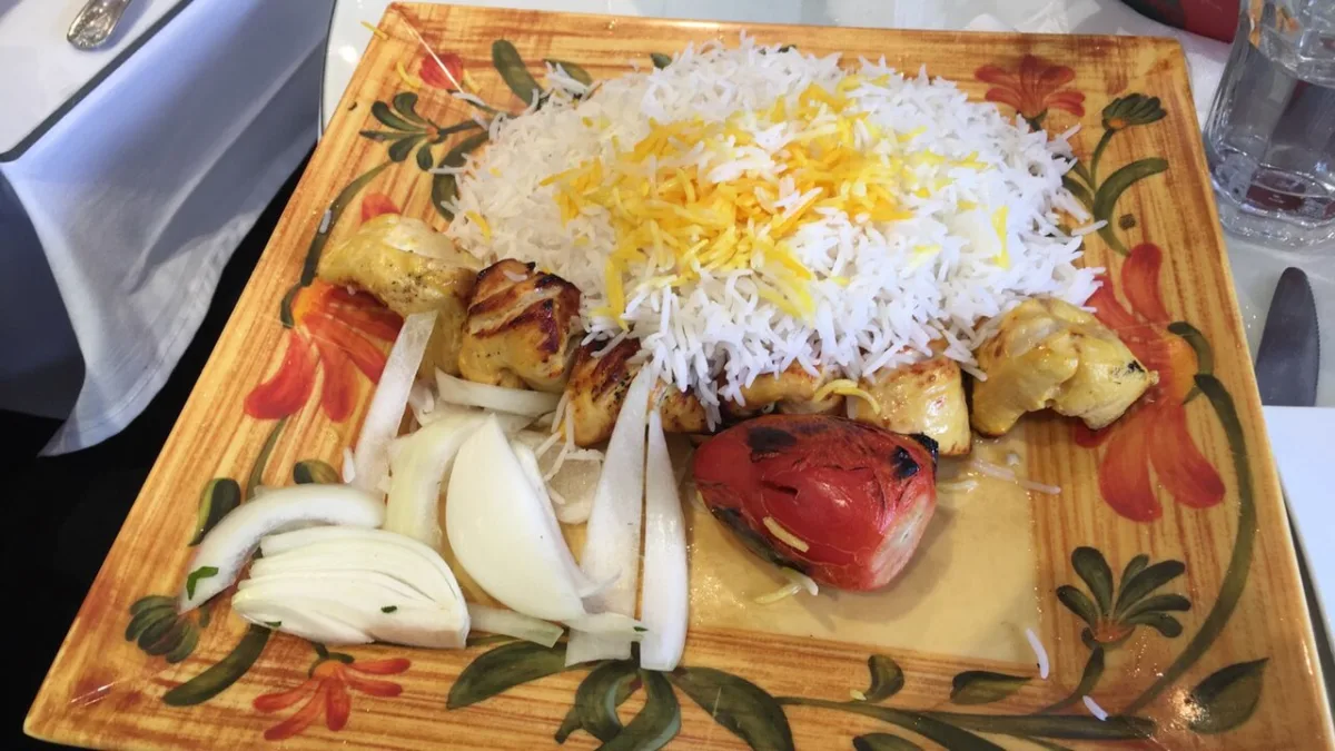 Jujeh kebab — frigărui persane de pui