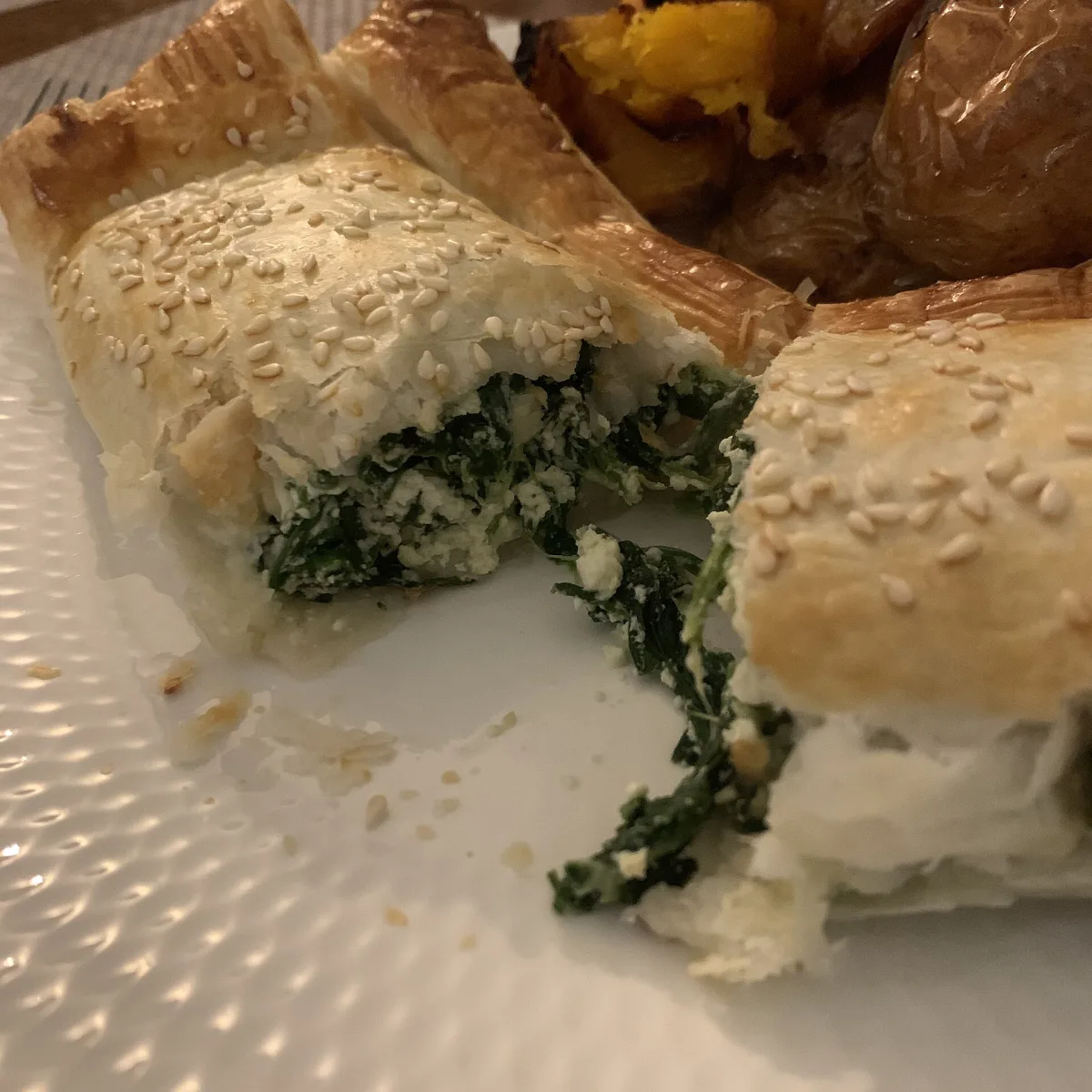 Pateuri cu brânză, foietaj crocant