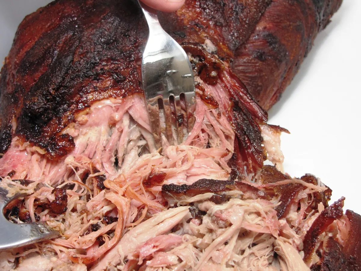 Pulled pork — porc destrămat