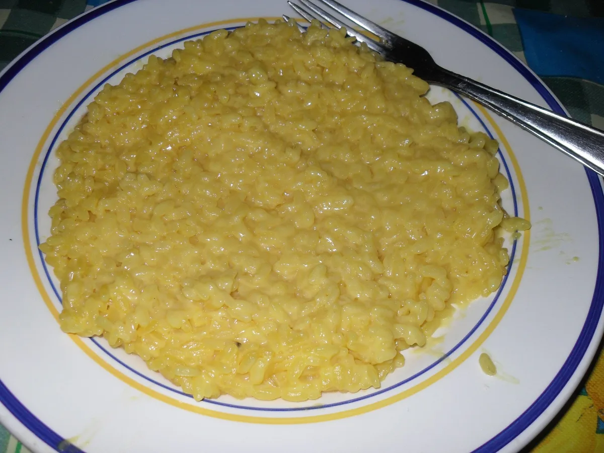 Risotto alla milanese cu șofran