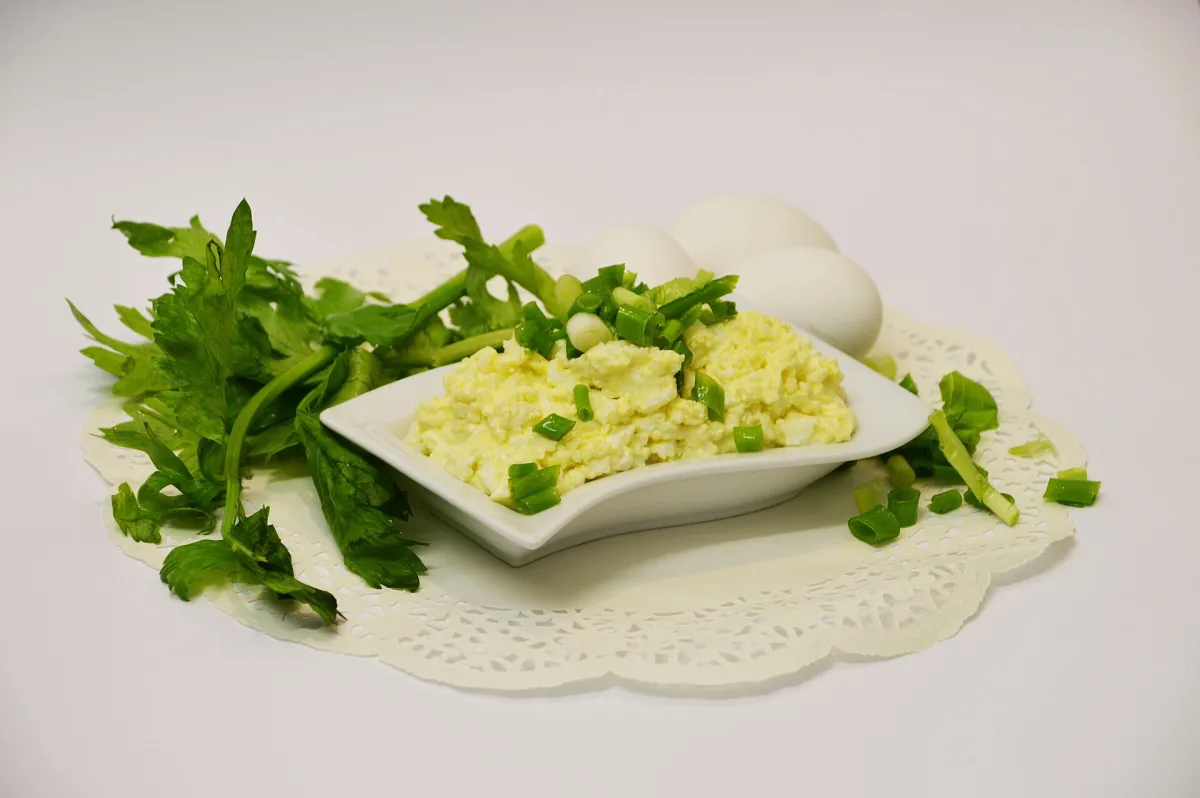 Salată de ouă cu maioneză