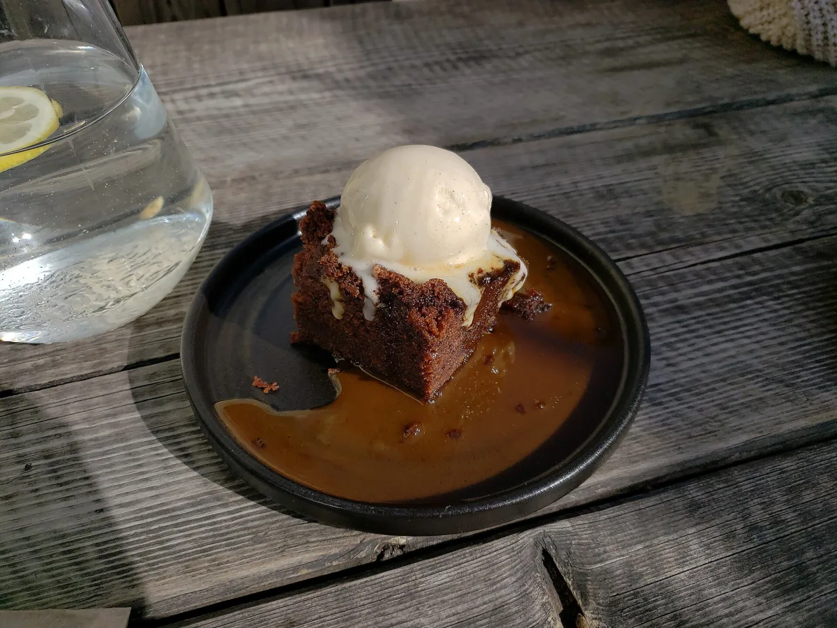 Sticky toffee pudding