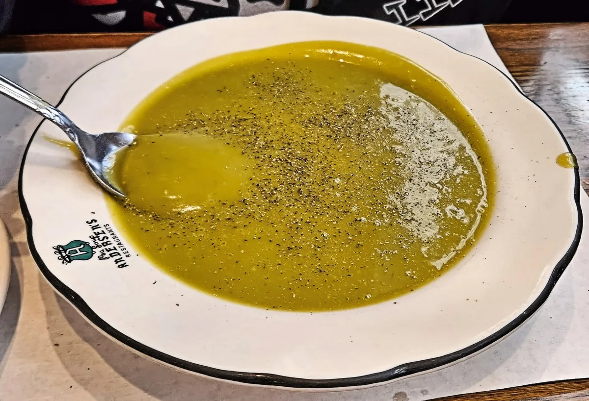 Supă cremă de mazăre