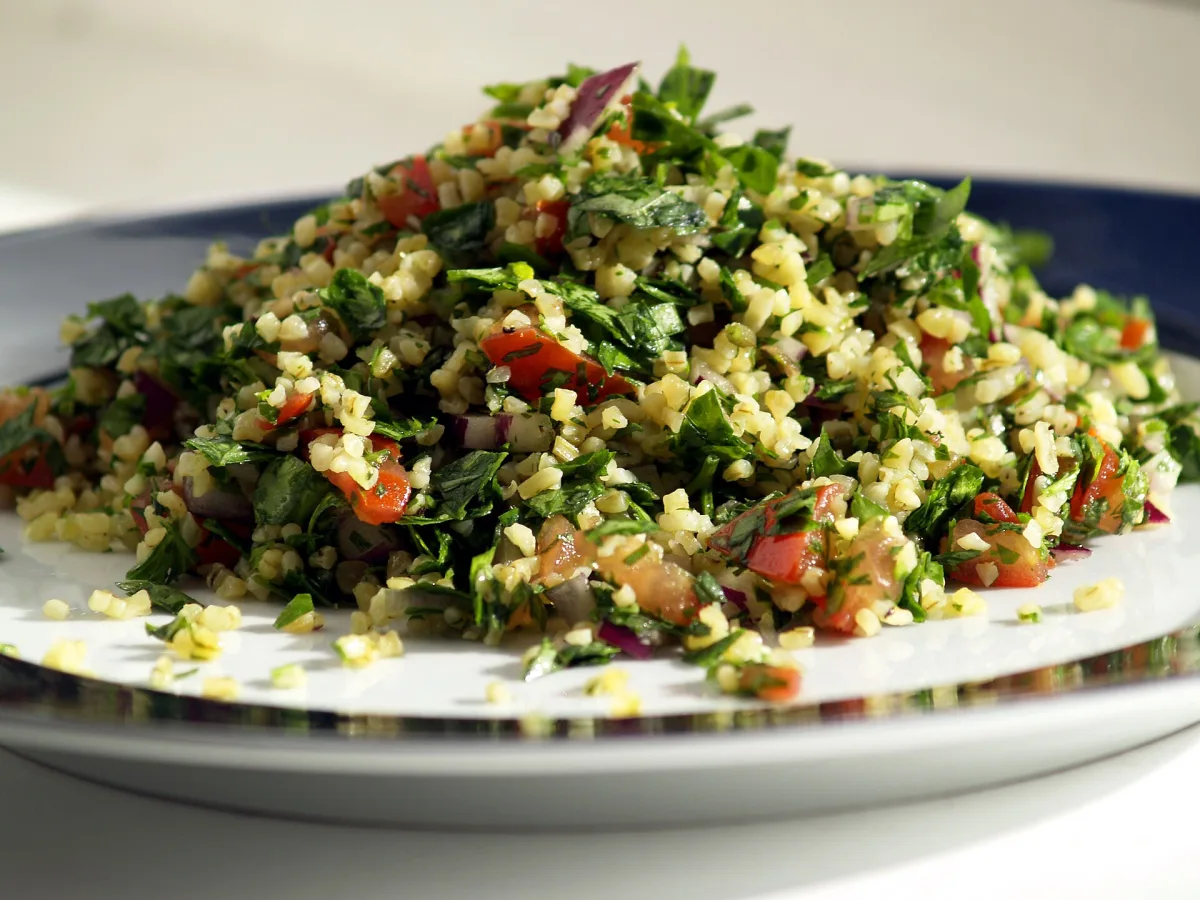 Tabbouleh cu bulgur și pătrunjel