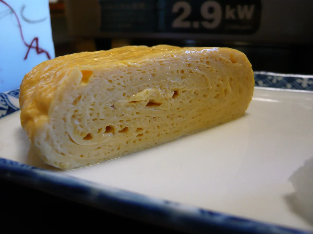 Tamagoyaki — omletă japoneză rulată