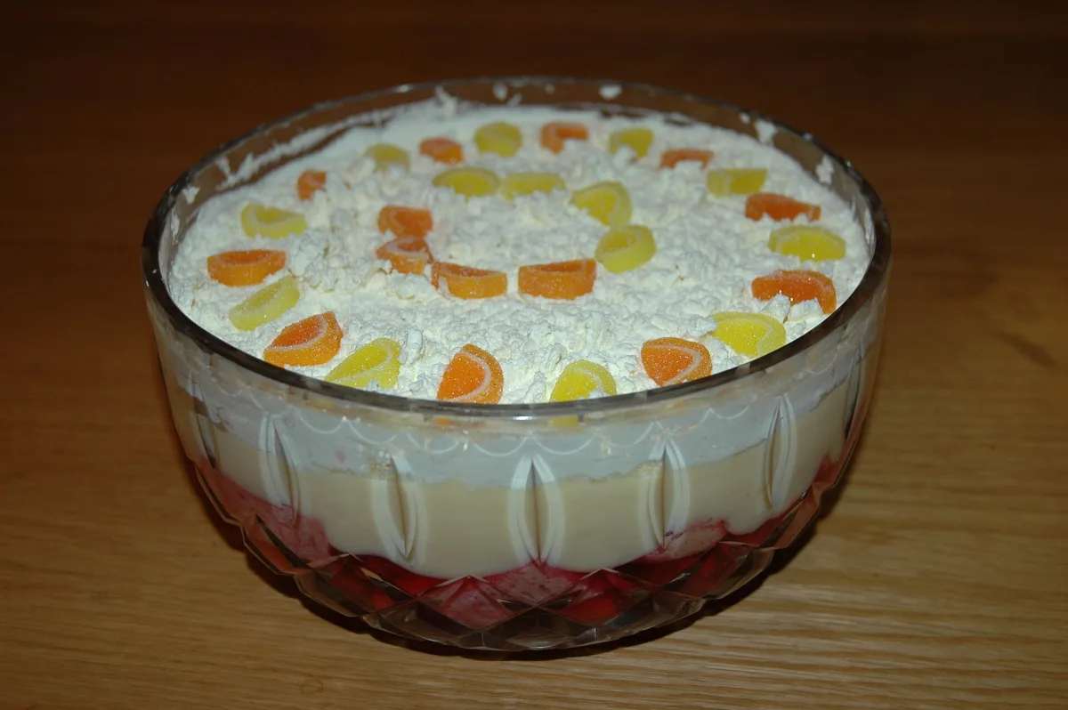Tort diplomat cu fructe