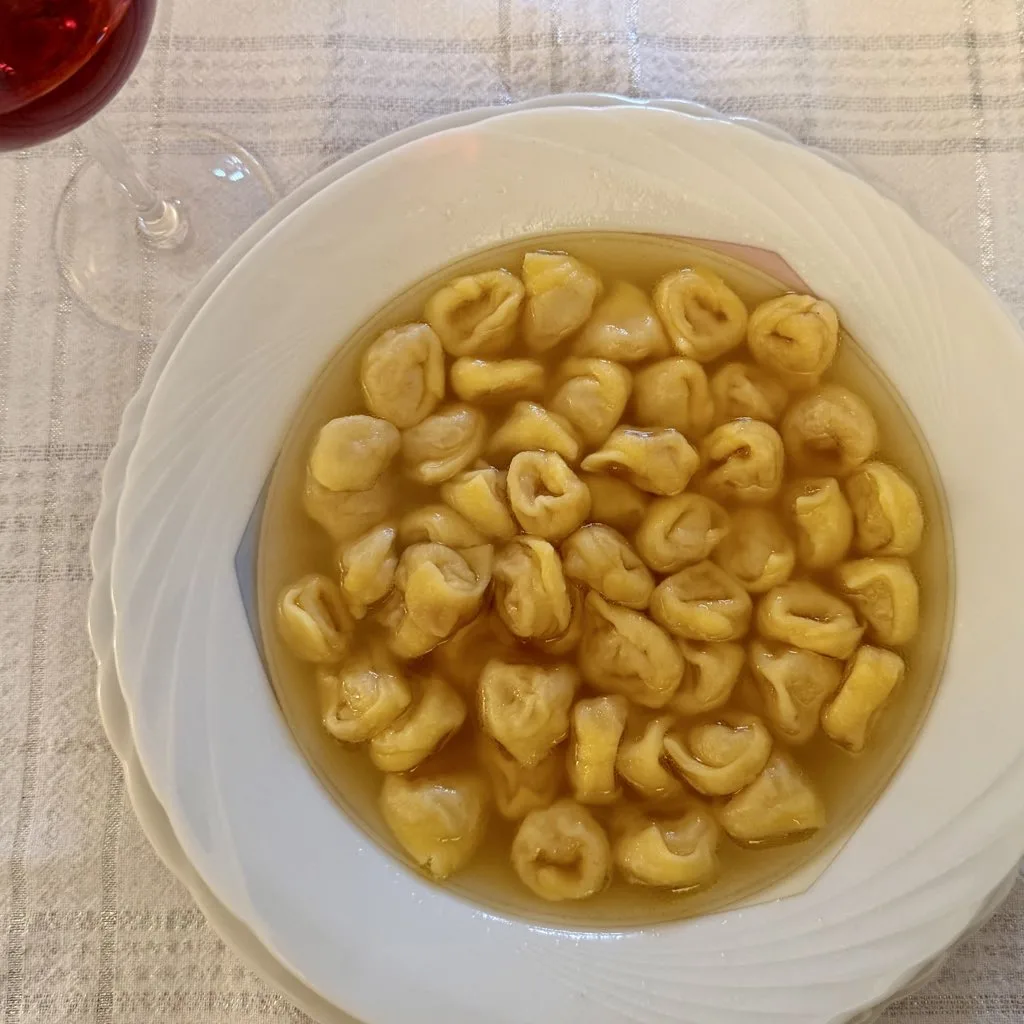 Tortellini in brodo