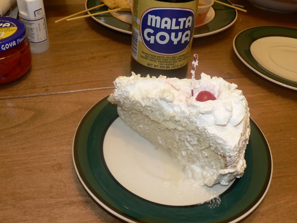 Tort tres leches
